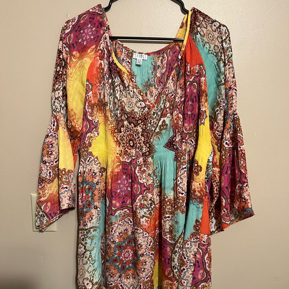 Colorful 3/4 sleeve top